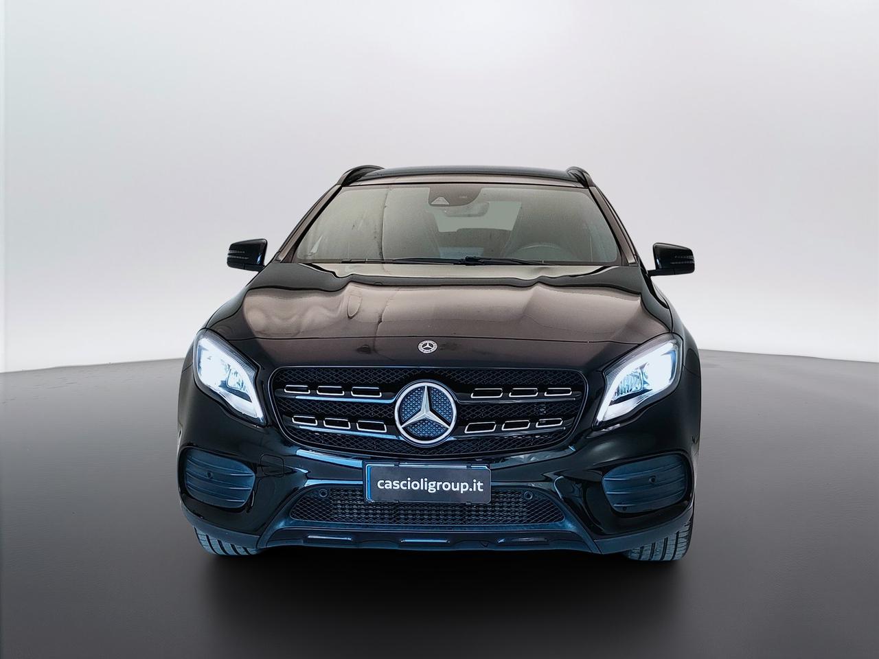 Mercedes-Benz GLA-X156 2017 - GLA 200 d Night Edition auto