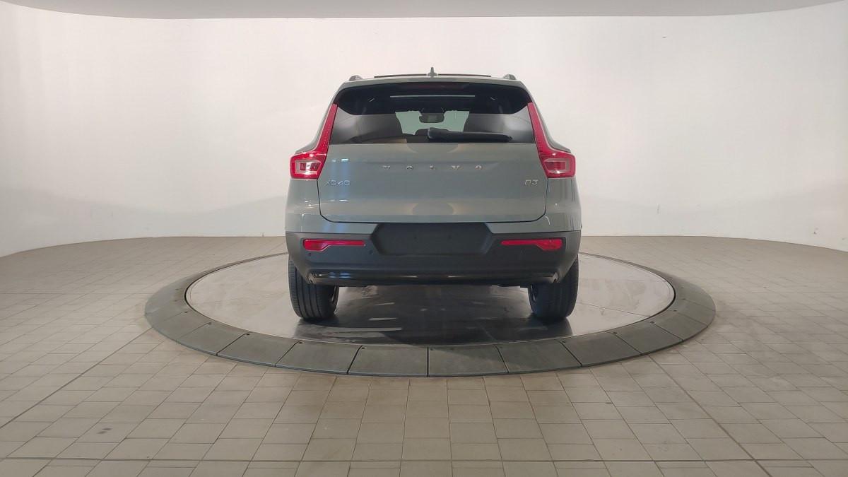 VOLVO Xc40 B3 Mild Hybrid Automatico Plus Dark