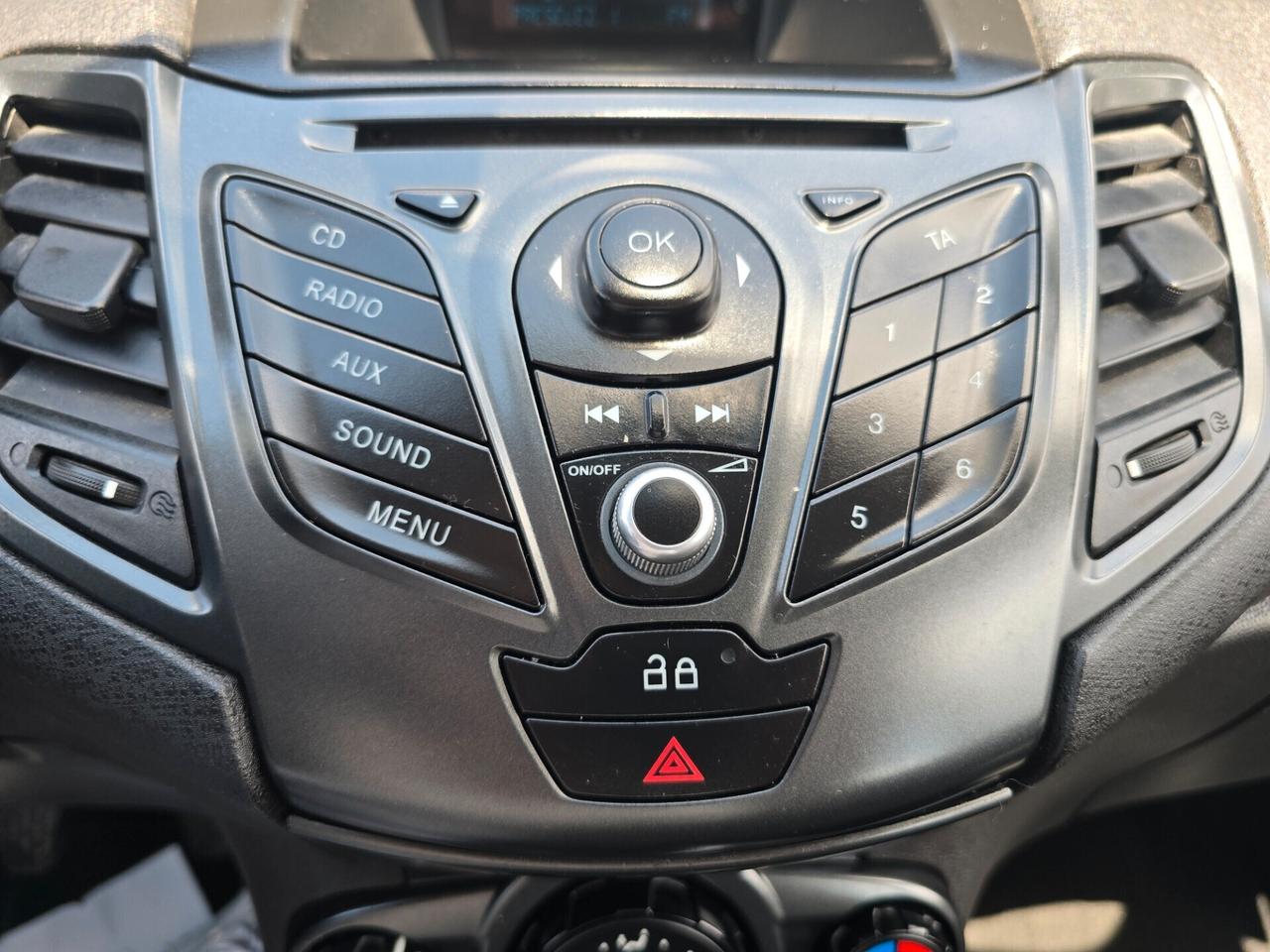 Ford Fiesta 1.4 Bz.-GPL 5 porte Titanium