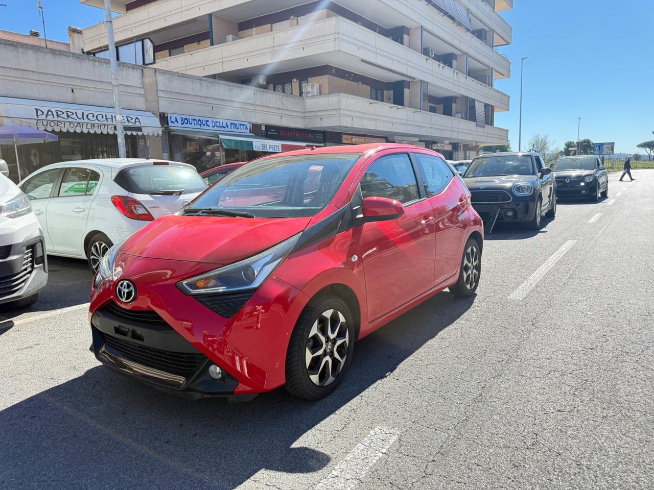 Toyota Aygo 1.0 VVT-i 72 CV 5 porte x-play MMT LED NAVI KAMERA PDC BLUETOOTH CERCHI 16