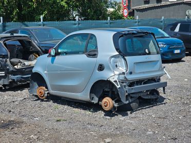 FURTO PARZIALE Smart ForTwo EQ Ushuaïa