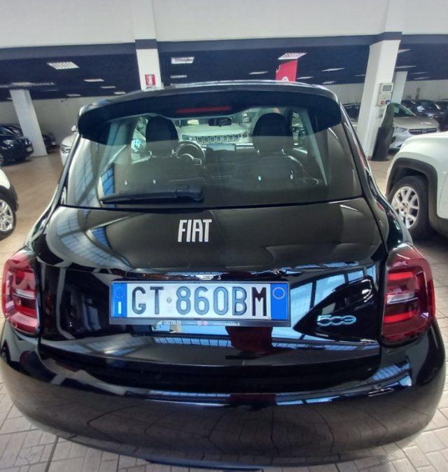 FIAT 500e Berlina 23,65 kWh