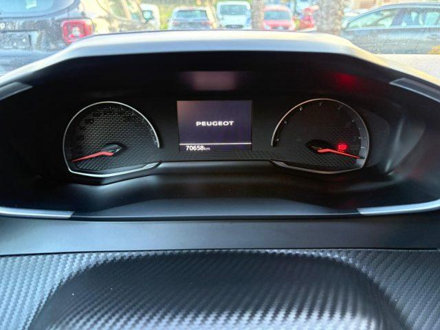 PEUGEOT 2008 BlueHDi 110 S&S Allure