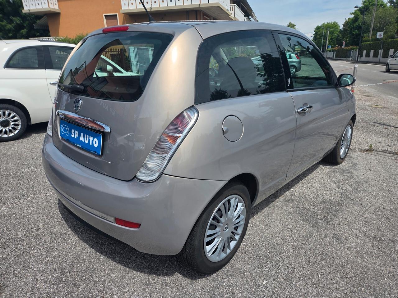 Lancia Ypsilon NEOPATENTATI - 2008