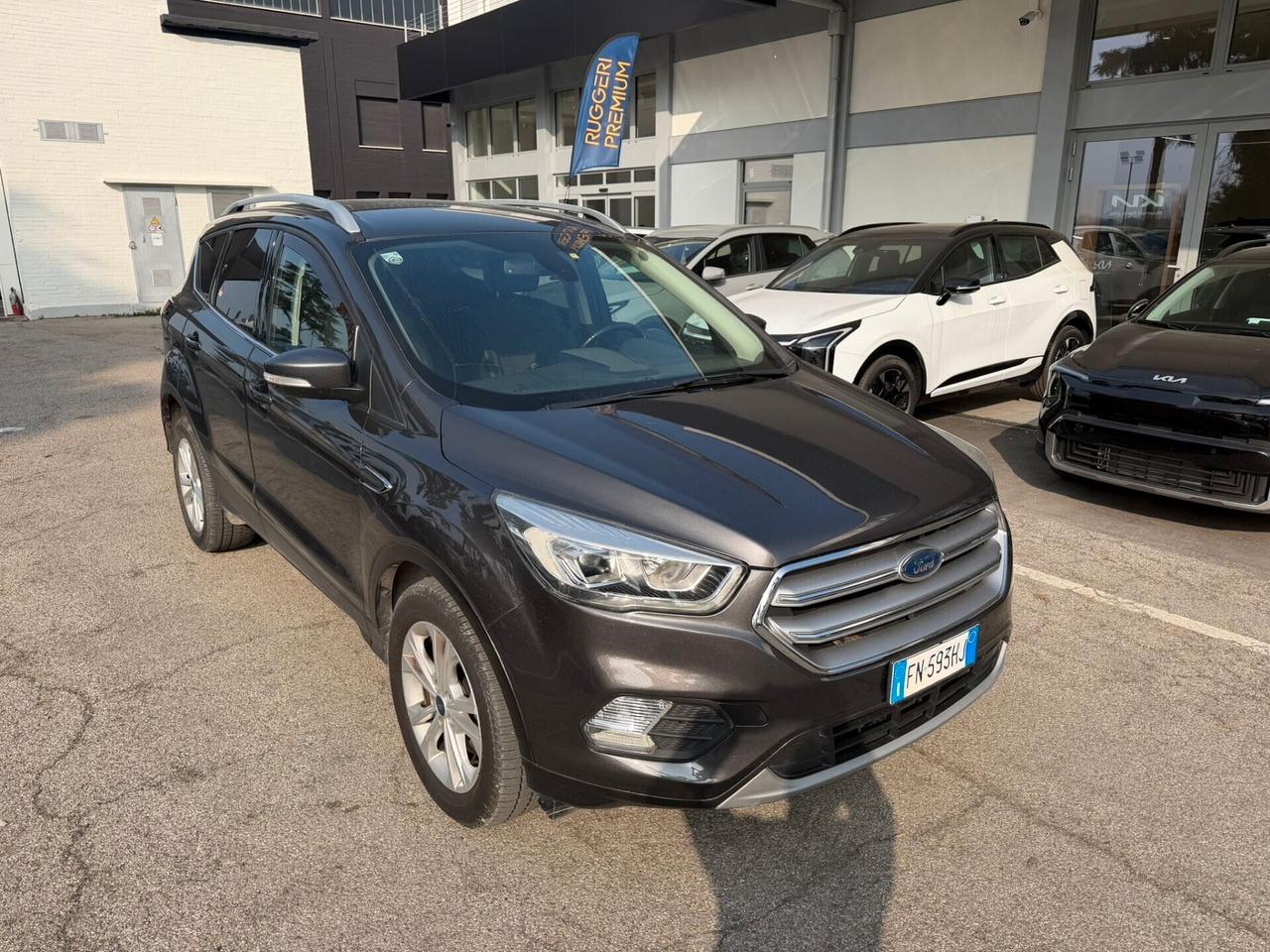 Ford Kuga 1.5 TDCI 120 CV S&S 2WD Powershift Titanium