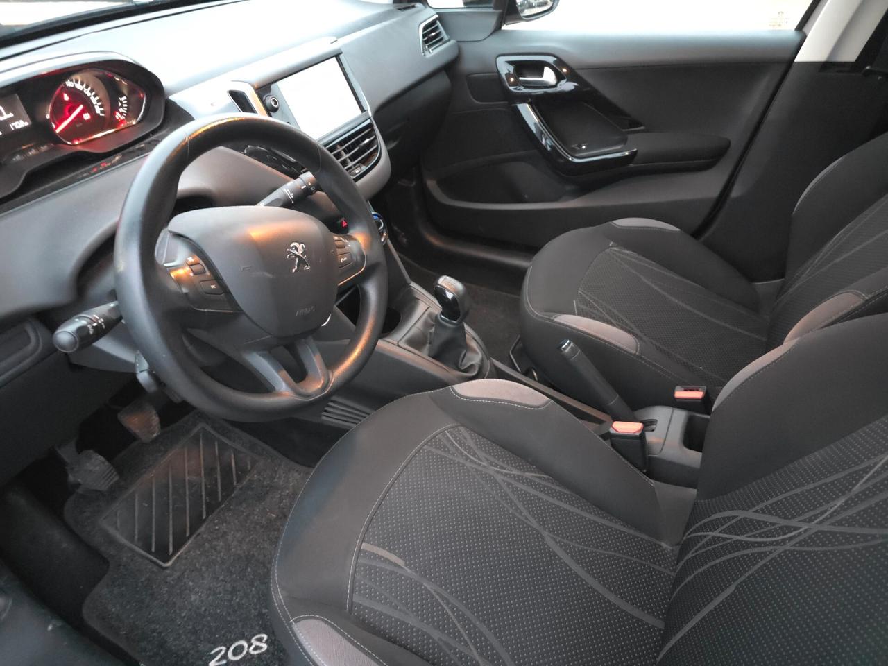 Peugeot 208 1.2 VTi 82 CV 5 porte Allure