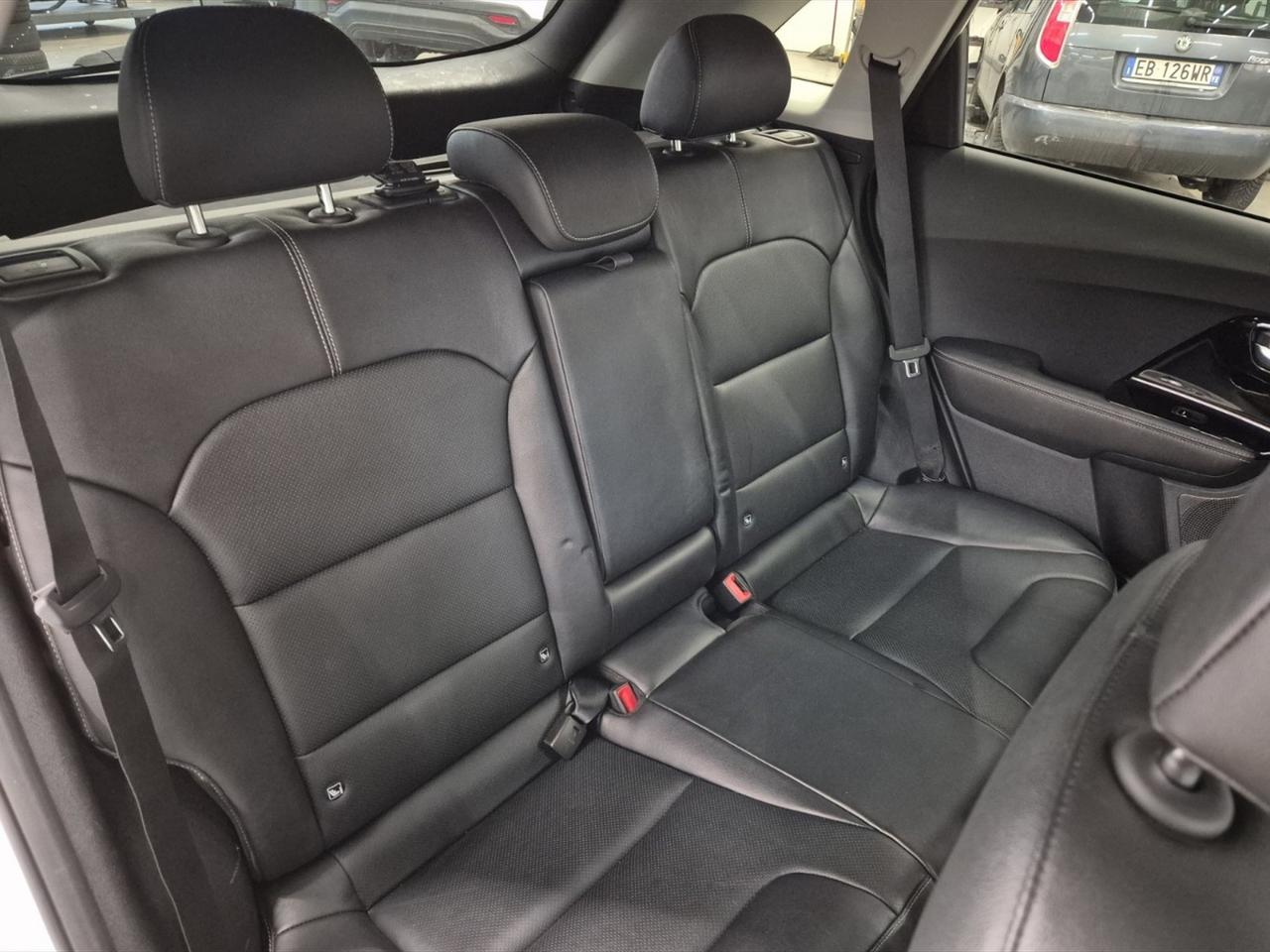 Kia Niro 1.6 gdi hev evolution s/lounge pack dct