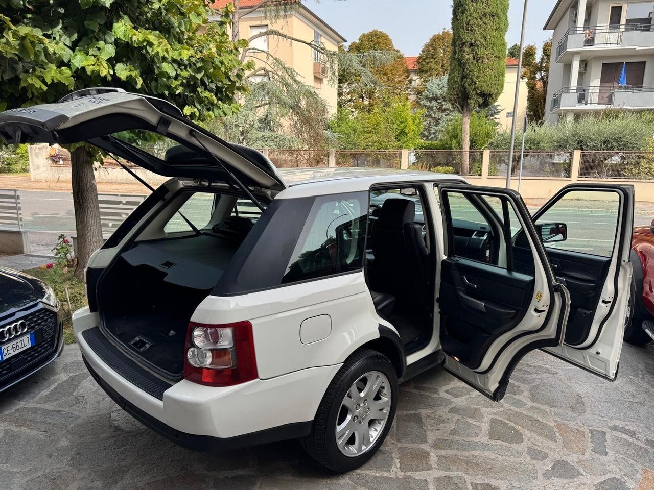 RANGE ROVER SPORT 2.7 TDV6 HSE