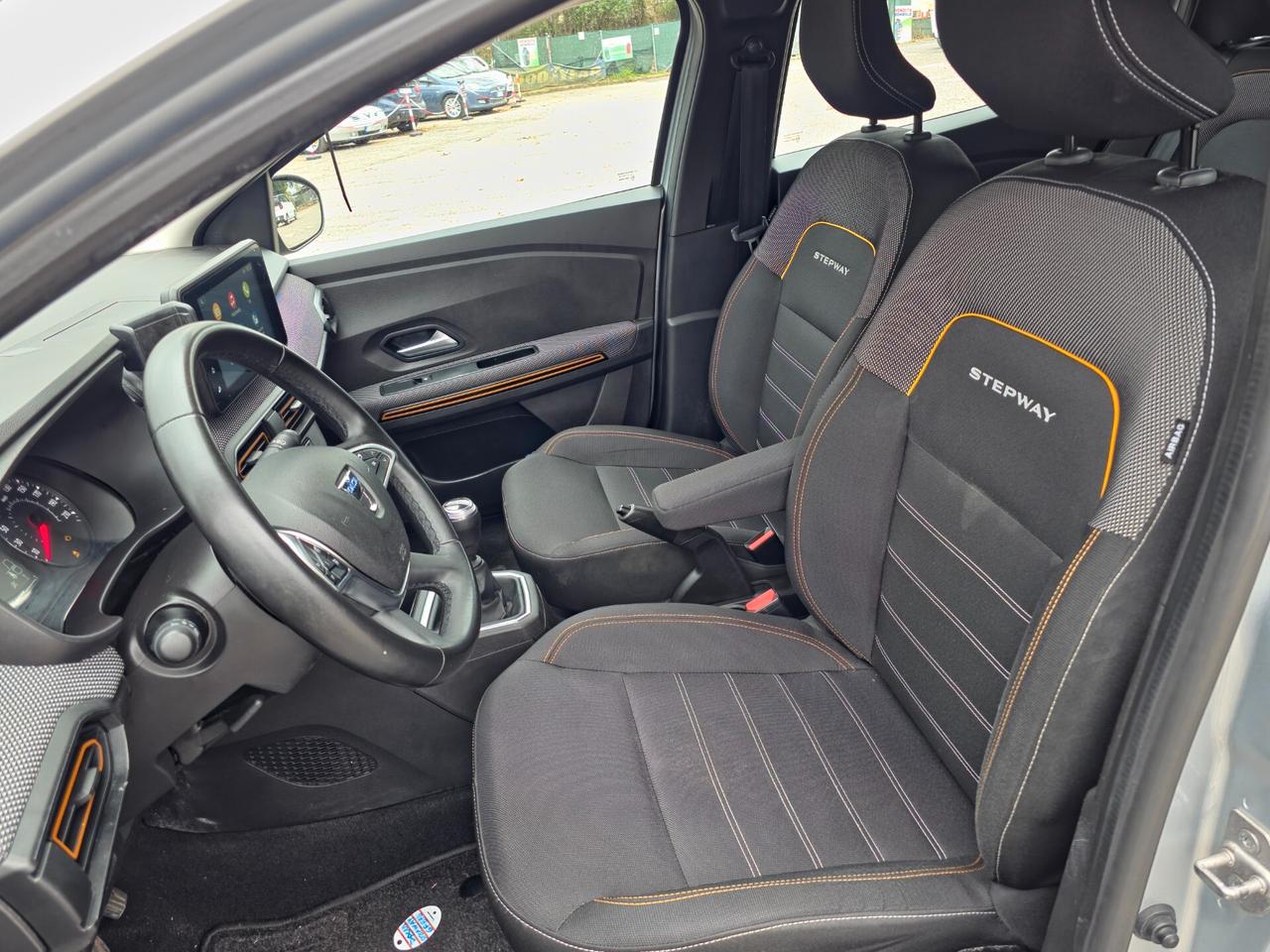 Dacia Sandero Stepway 1.0 TCe 100 CV ECO-G Comfort 2021-E6 Manuale NEO