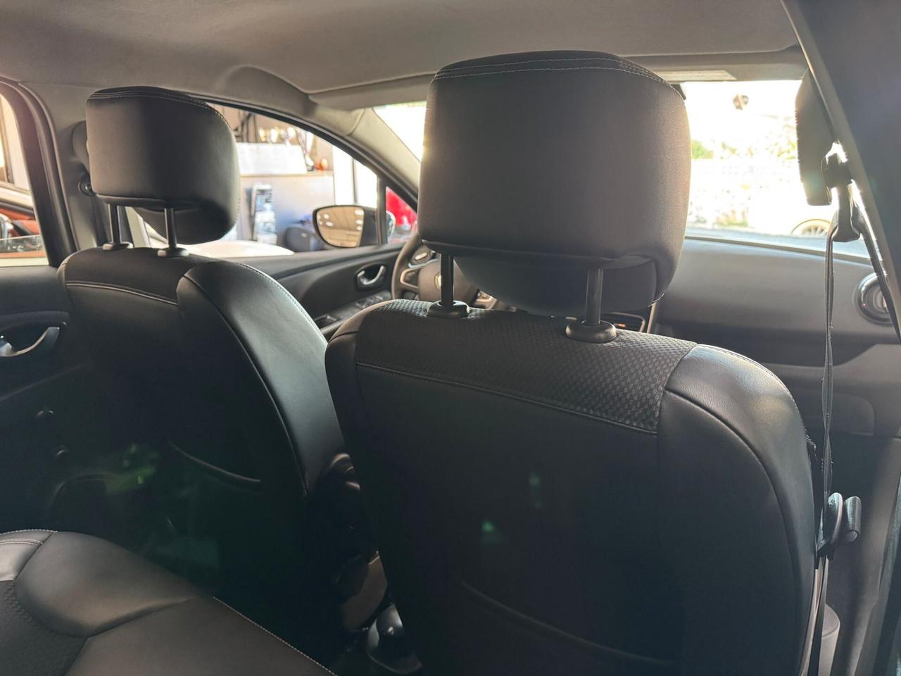 Renault Clio TCe 12V 75 CV 5 porte PARI AL NUOVO SUBITO DISPONIBILE