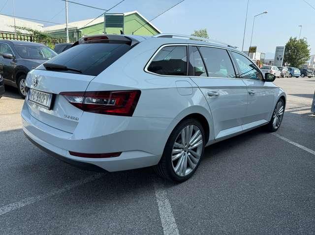 Skoda Superb Superb Wagon 2.0 tdi Ambition 150cv dsg