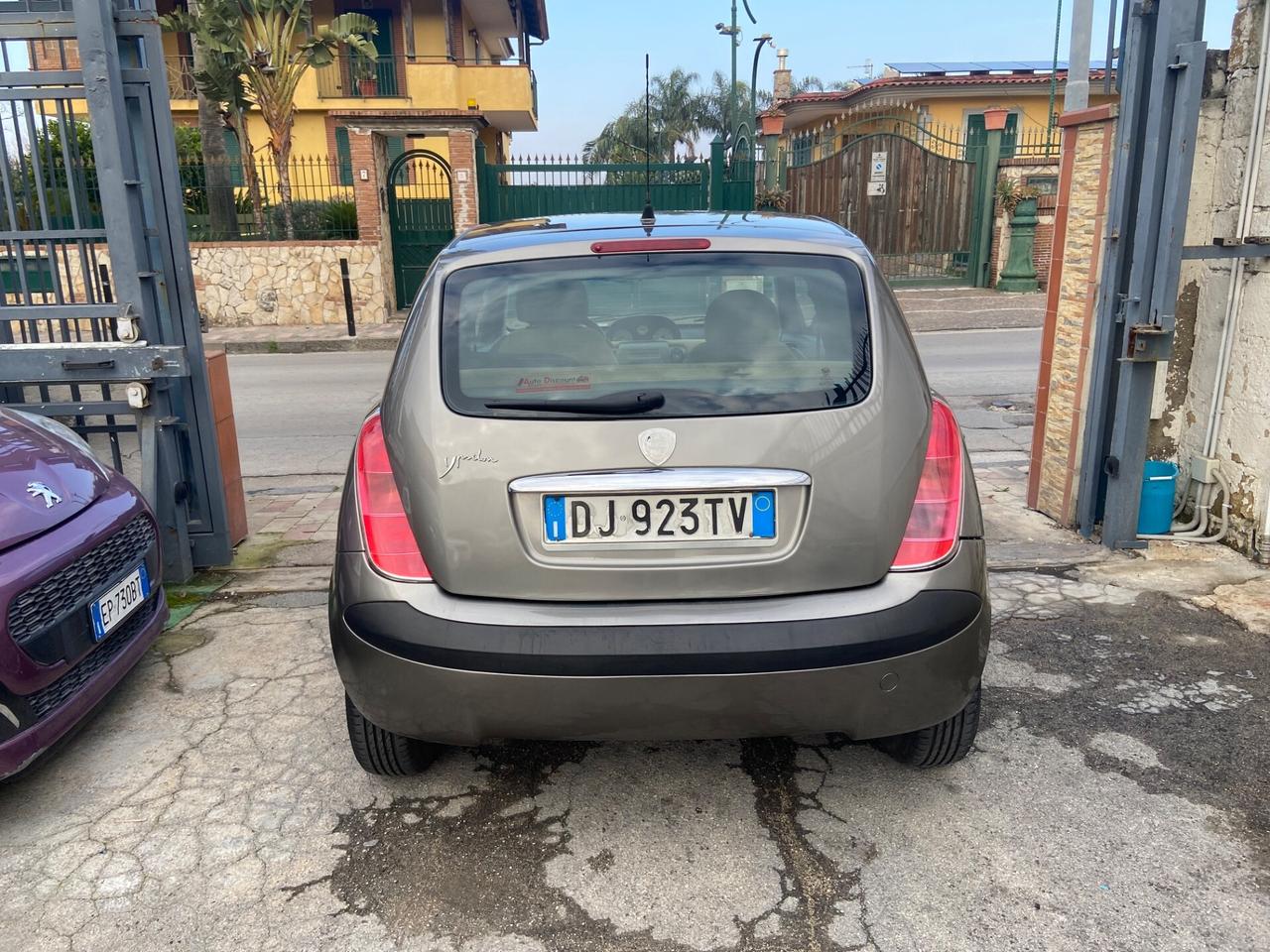Lancia Ypsilon 1.3 Multijet 16V Argento. 3p