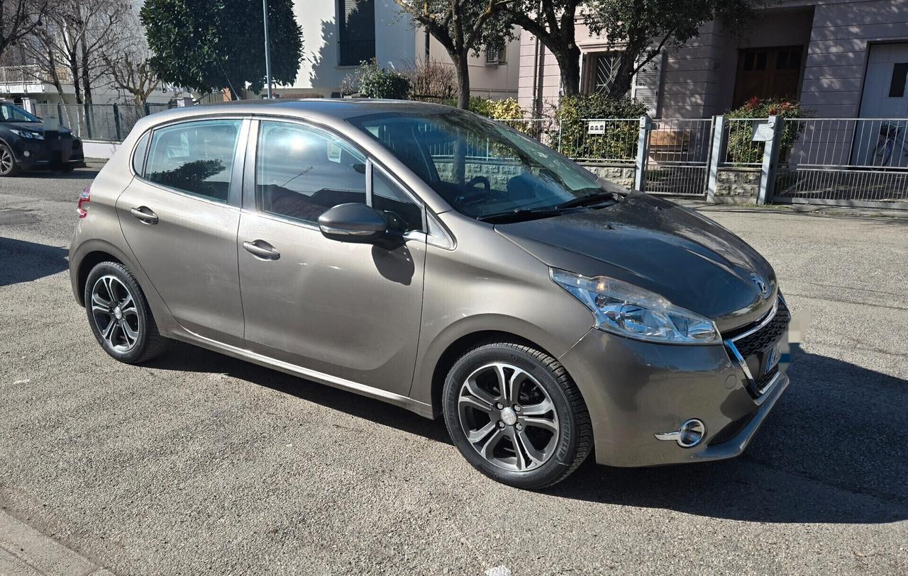 Peugeot 208 1.4 VTi 95 CV 5p. GPL Allure
