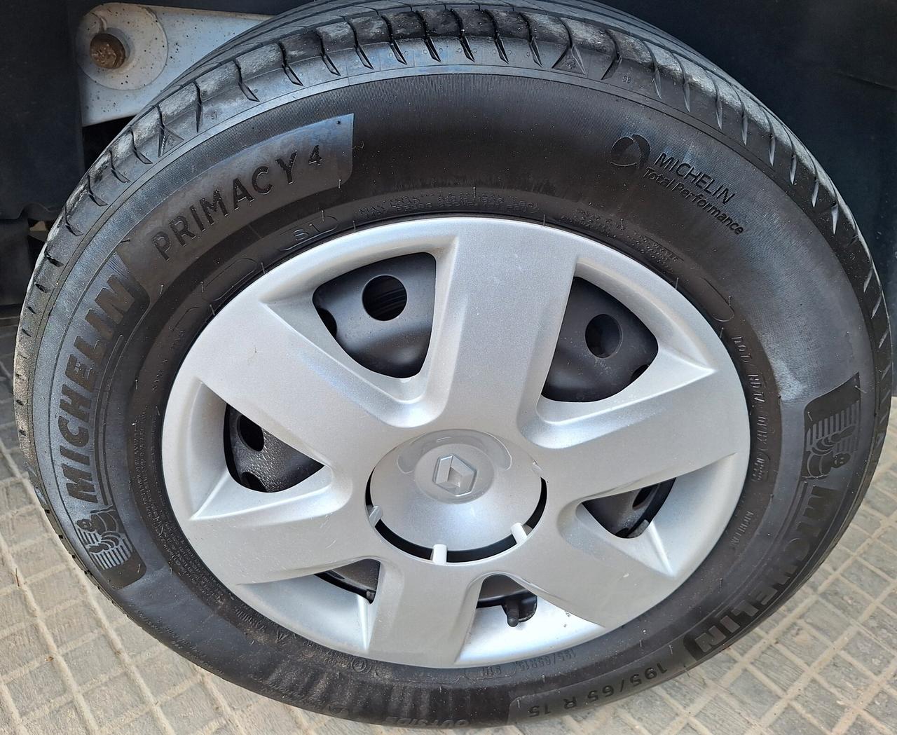 Renault Kangoo 1.5dCi 110CV ExpressMaxi PERMUTO