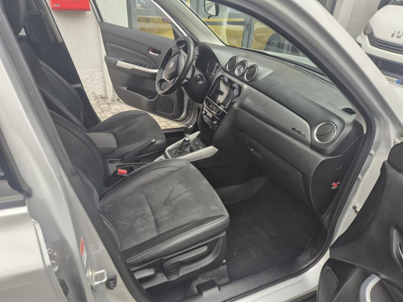 Suzuki Vitara 1.6 DDiS 4WD AllGrip V-Top SOLO PER
