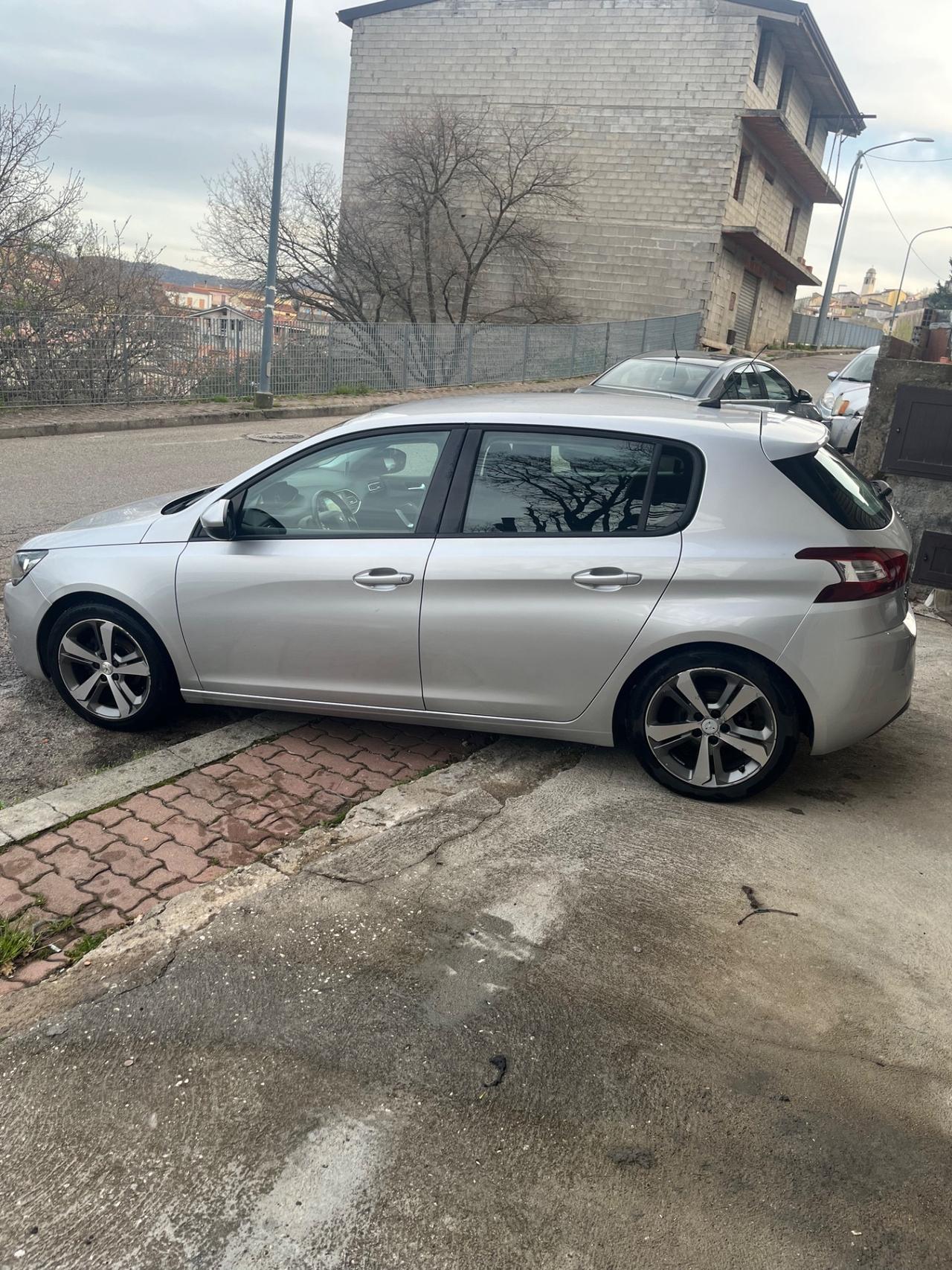 Peugeot 308 1.6 HDi 92 CV Business