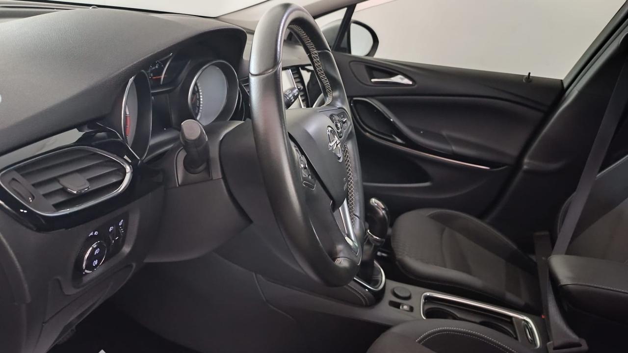 Opel Astra 1.6 CDTi 136CV Start&Stop 5 porte Dynamic