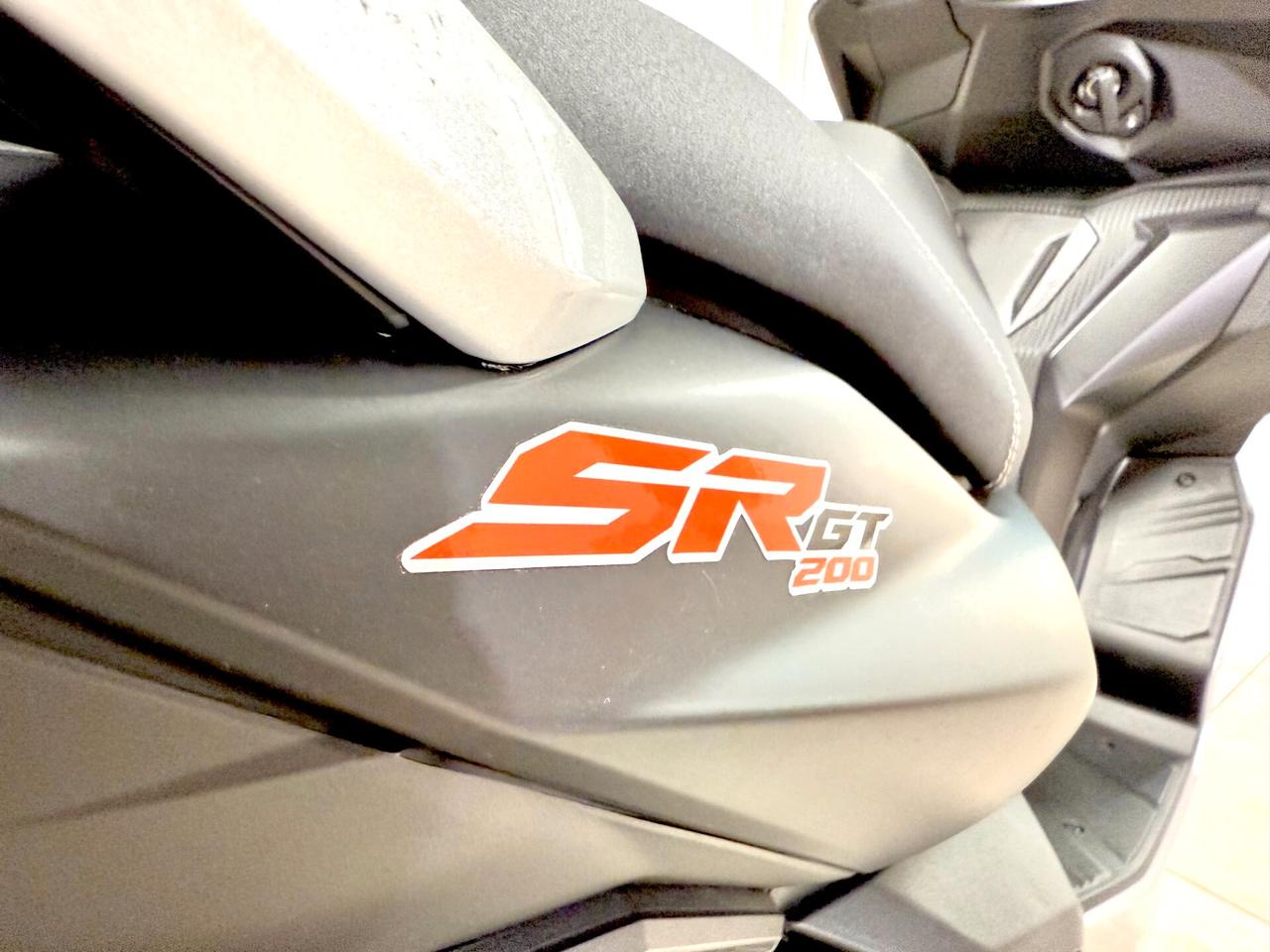 Aprilia SR GT 200