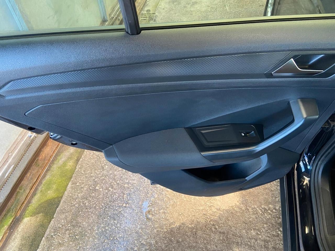 Volkswagen T-Roc 1.0 TSI Life