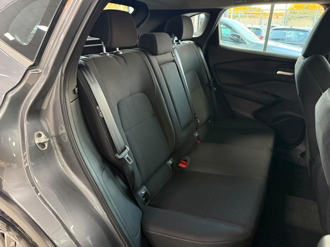 Nissan Qashqai MHEV 140 CV Business