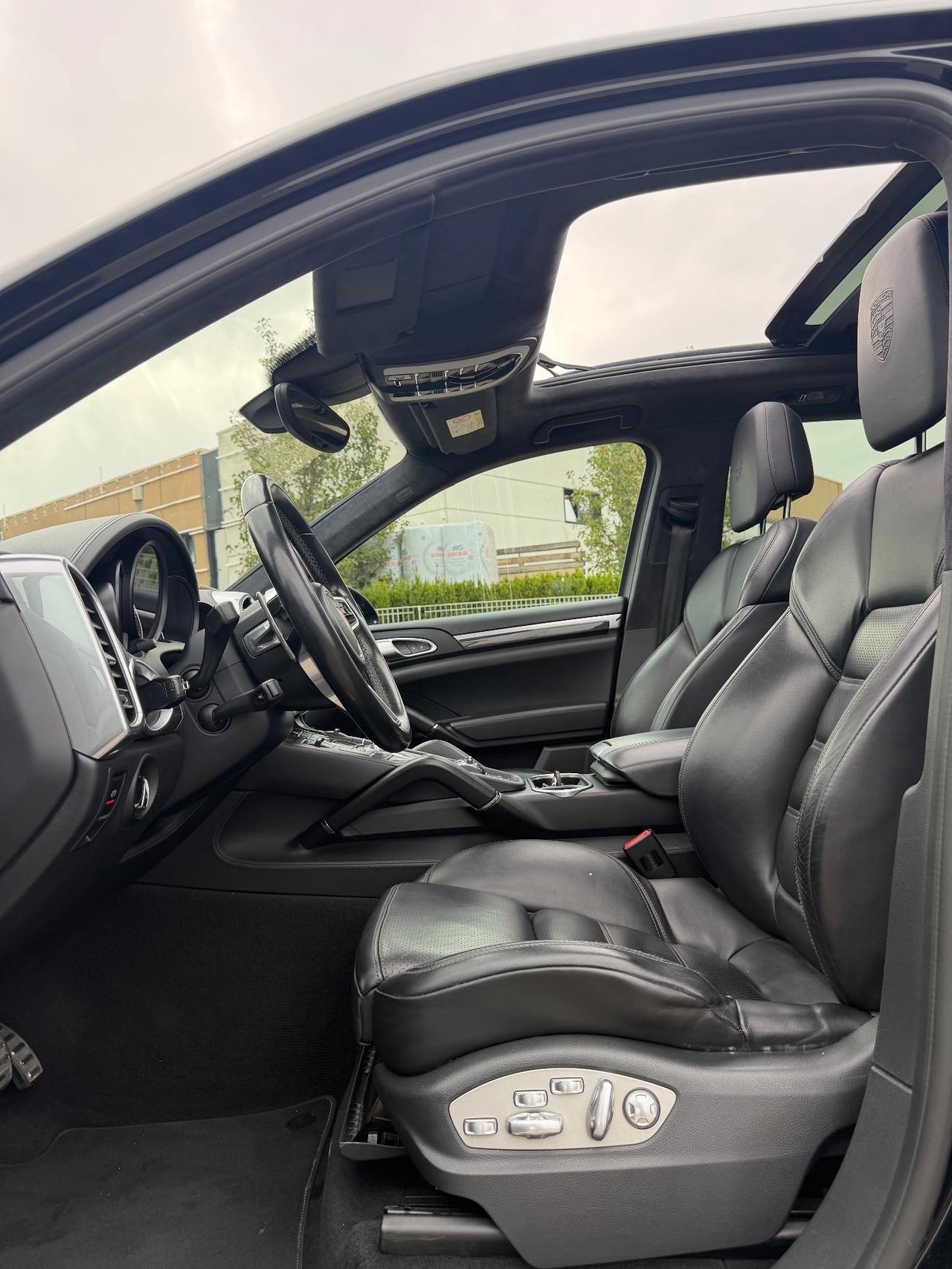 Porsche Cayenne 3.6 GTS