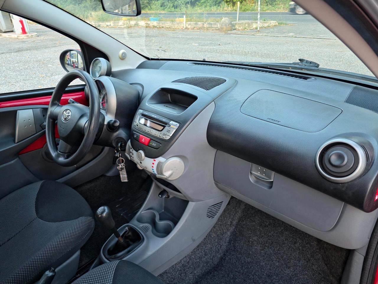 Toyota Aygo 1.0 12V CV-68 VVT-i 5 porte Sol 2009-E4 Manuale NEO