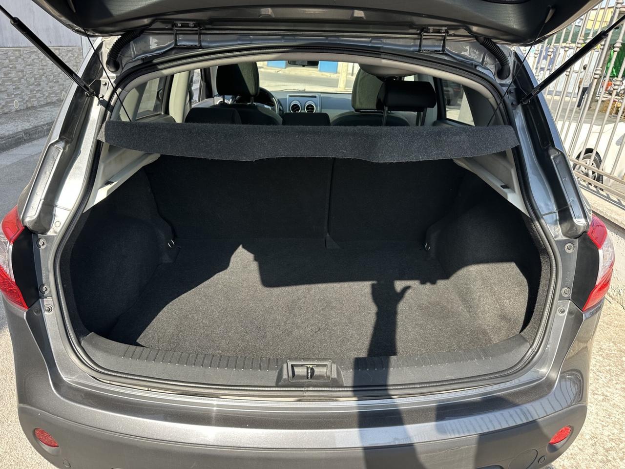 Nissan Qashqai 1.6 dCi n-tec 2012 4WD