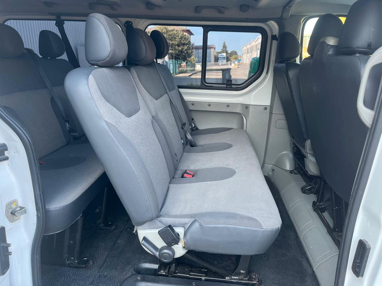 Renault Trafic 2.0 dCi Long 9posti