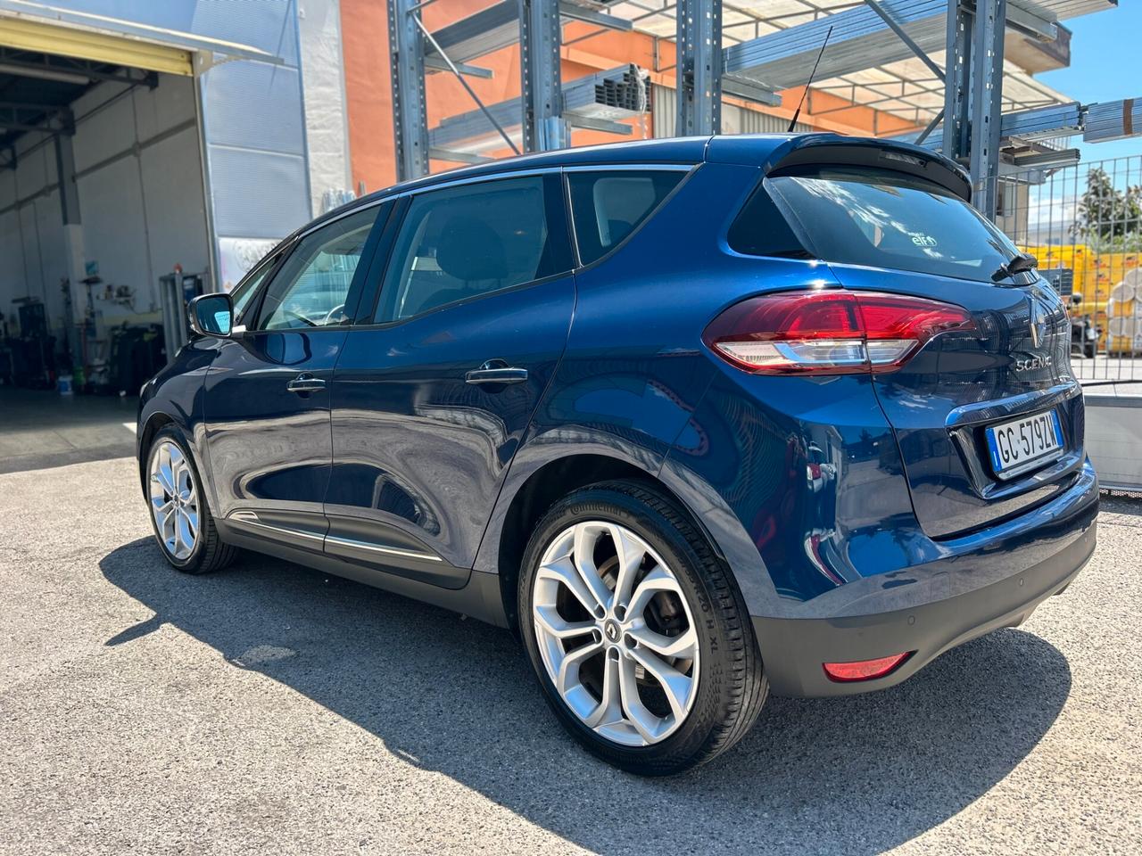 Renault Scenic Scénic Blue dCi 120 CV EDC Initiale Paris