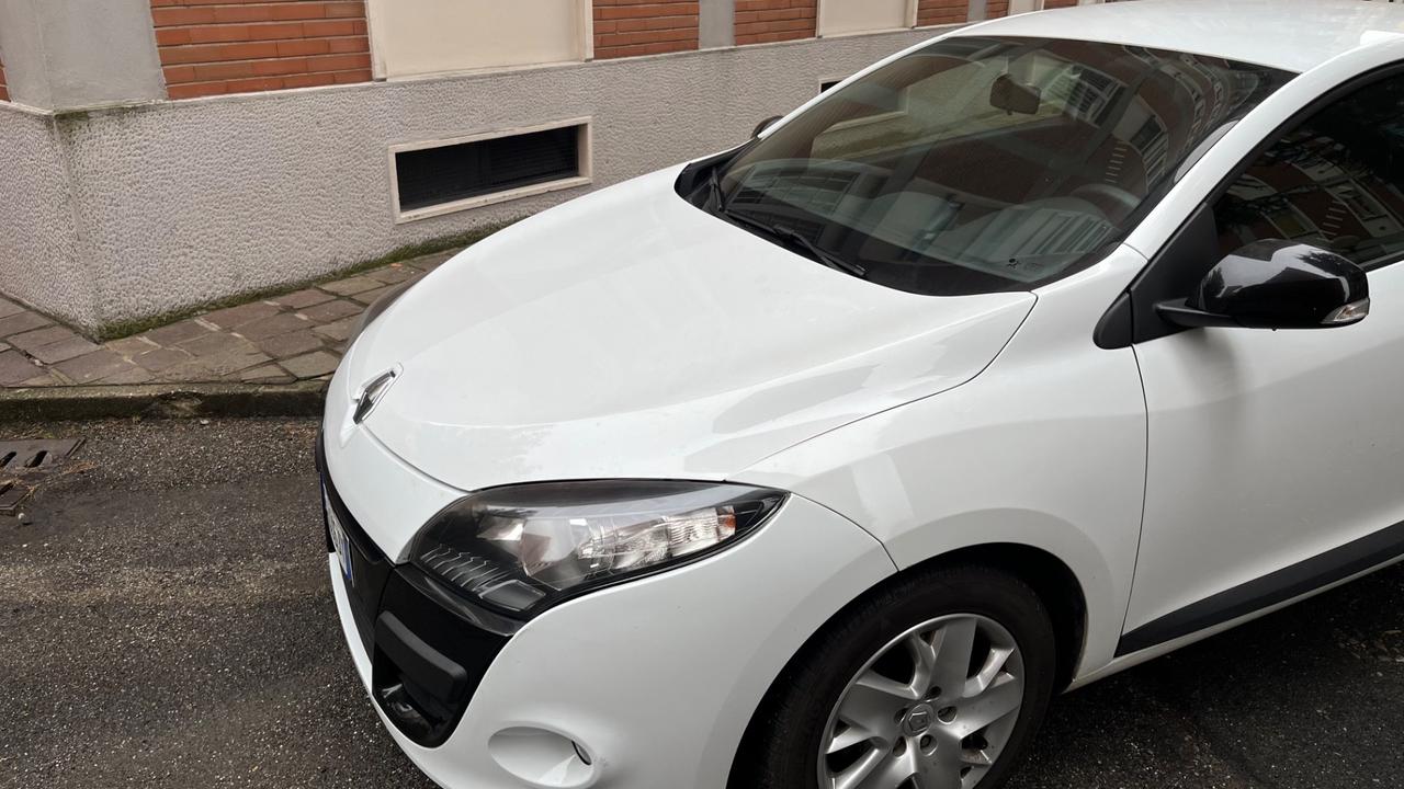 Renault Megane Mégane Coupé 1.6 Wave Edition