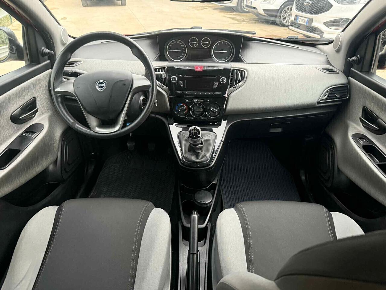Lancia Ypsilon 1.2 69 96.000km **NEOP OK** 2013