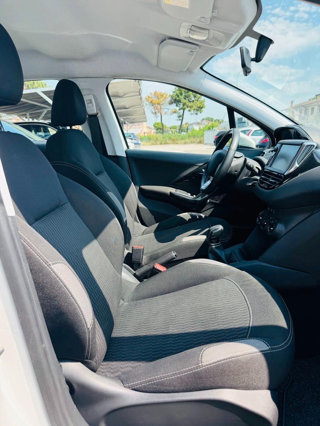 Peugeot 208 BlueHDi 75cv 5 porte Allure