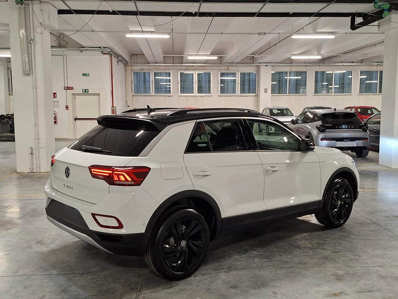 Volkswagen T-Roc 1500 TSI ACT 150CV Sport Km.0