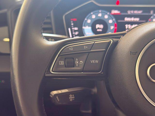 AUDI A1 citycarver 30 TFSI Identity Contrast