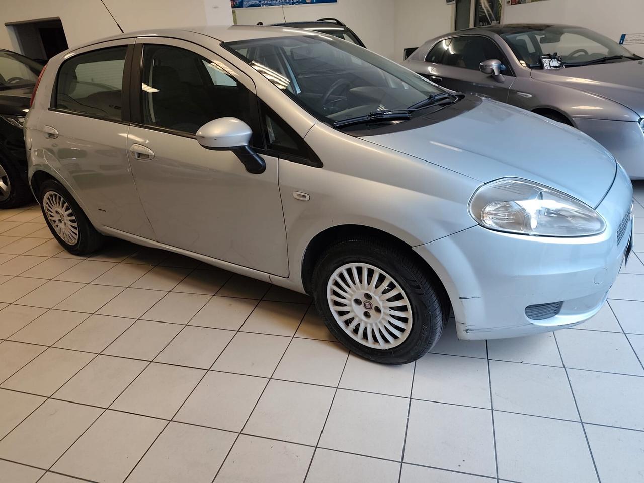 Fiat Grande Punto 1.3 MJT 75 CV 5 porte Fun