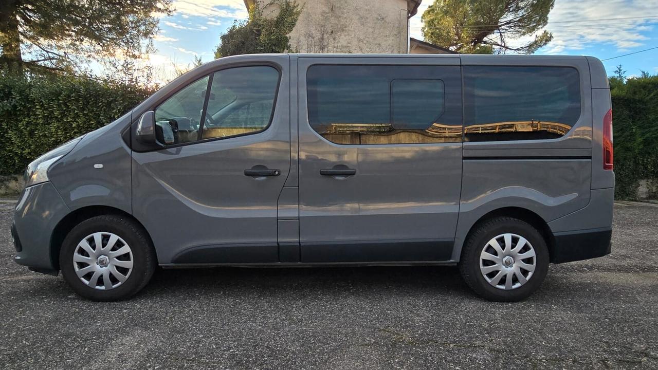 Renault Trafic 1.6 dCi 120CV Intens Passenger