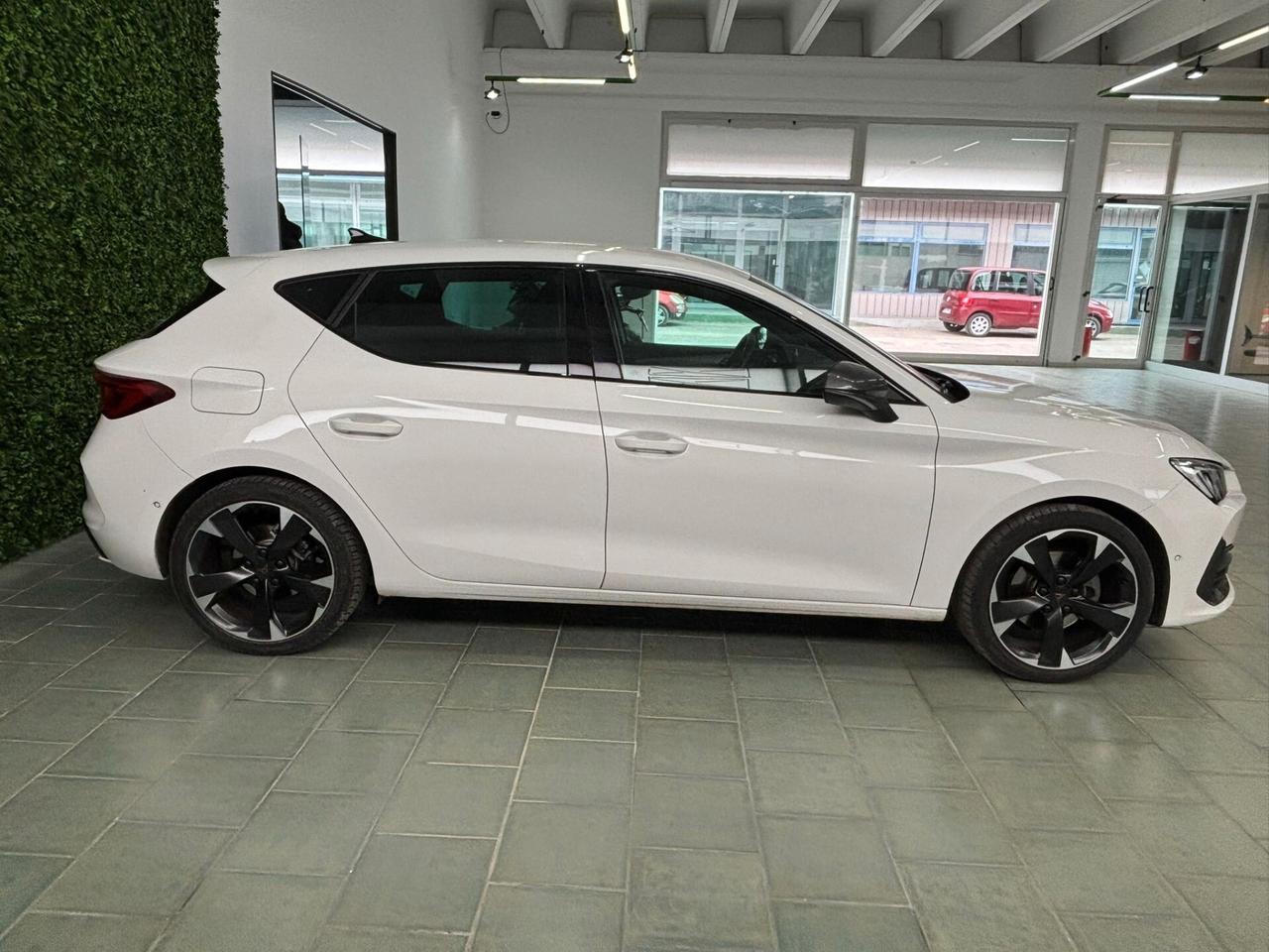 Cupra Leon 1.5 Hybrid 150 CV DSG