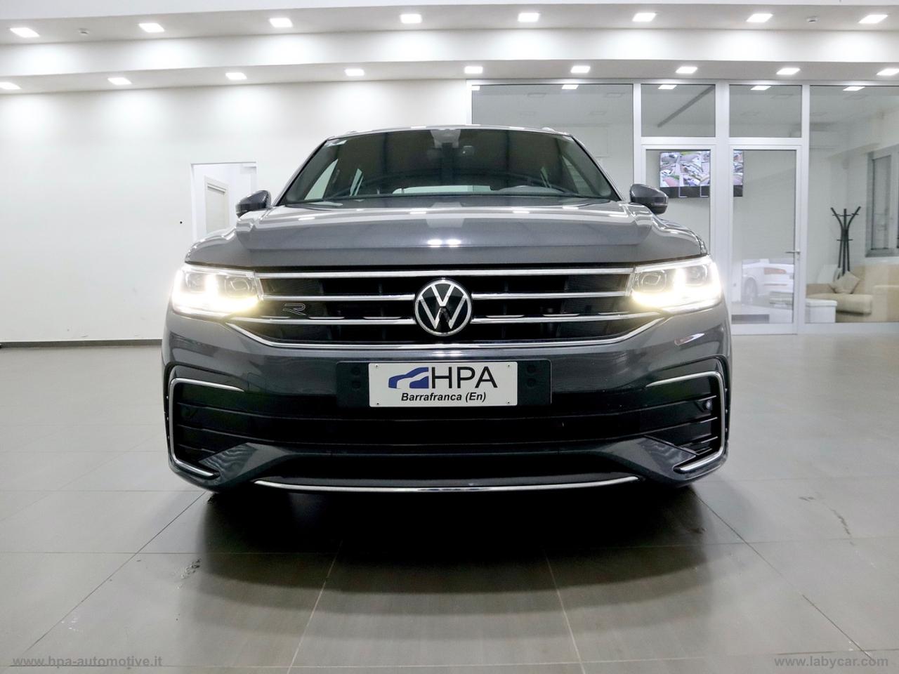 VOLKSWAGEN Tiguan 2.0TDI R-LINE FULL LED NAVI VIRTUAL PELLE RETROCAMERA