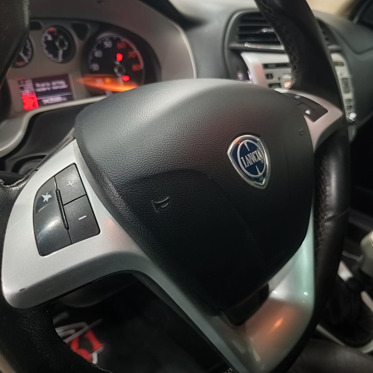 Lancia Delta 1.4 T-Jet 120 CV Oro Ecochic GPL