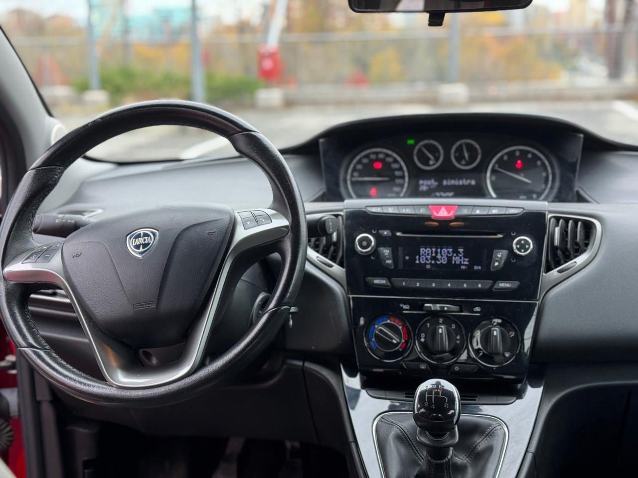 Lancia Ypsilon 1.2 69 CV 5 porte GPL Ecochic Gold