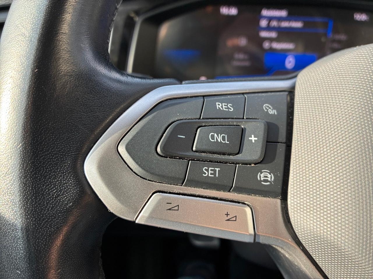 Volkswagen Polo 1.0 TSI Life 3491558563 OPPURE 3478673115