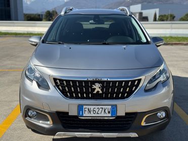 Peugeot 2008 1.2 Turbo Benzina 110 cv EURO 6B NEOPATENTATI