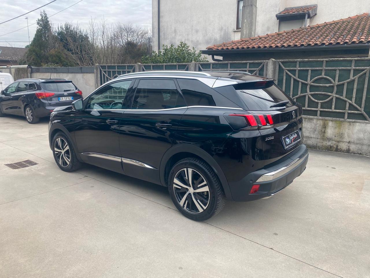 Peugeot 3008 BlueHDi 130 S&S EAT8 GT Line