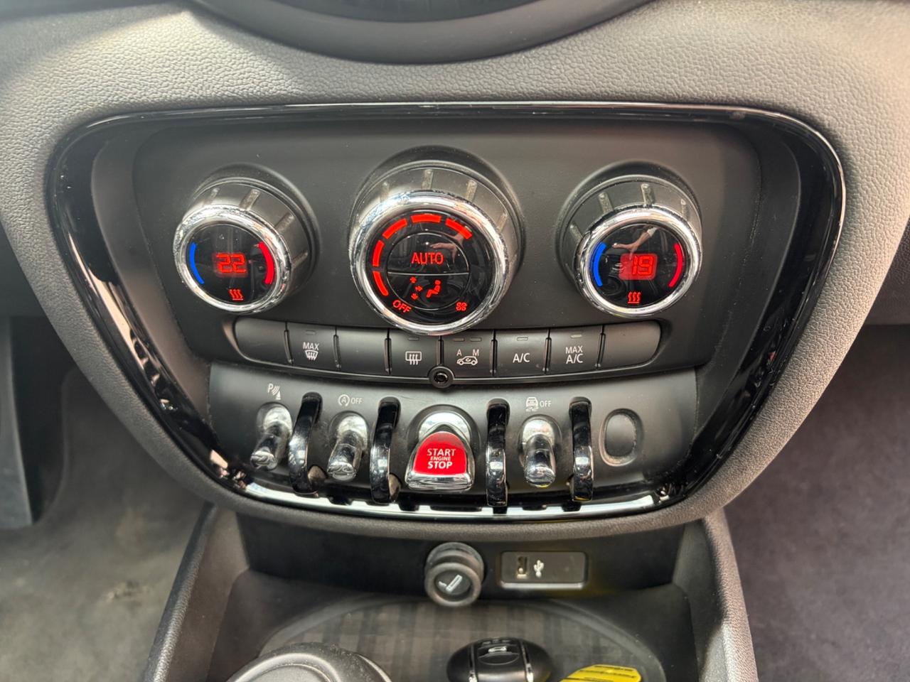 MINI 2.0 COOPER SD HYPE CLUBMAN "UNICA"