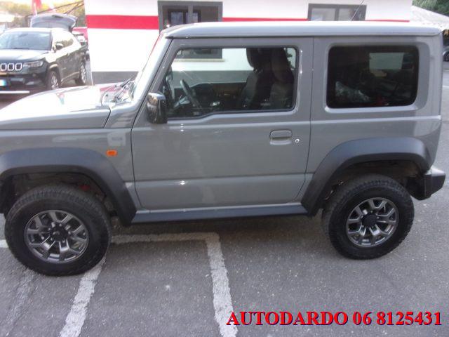 SUZUKI Jimny 1.5 5MT Top