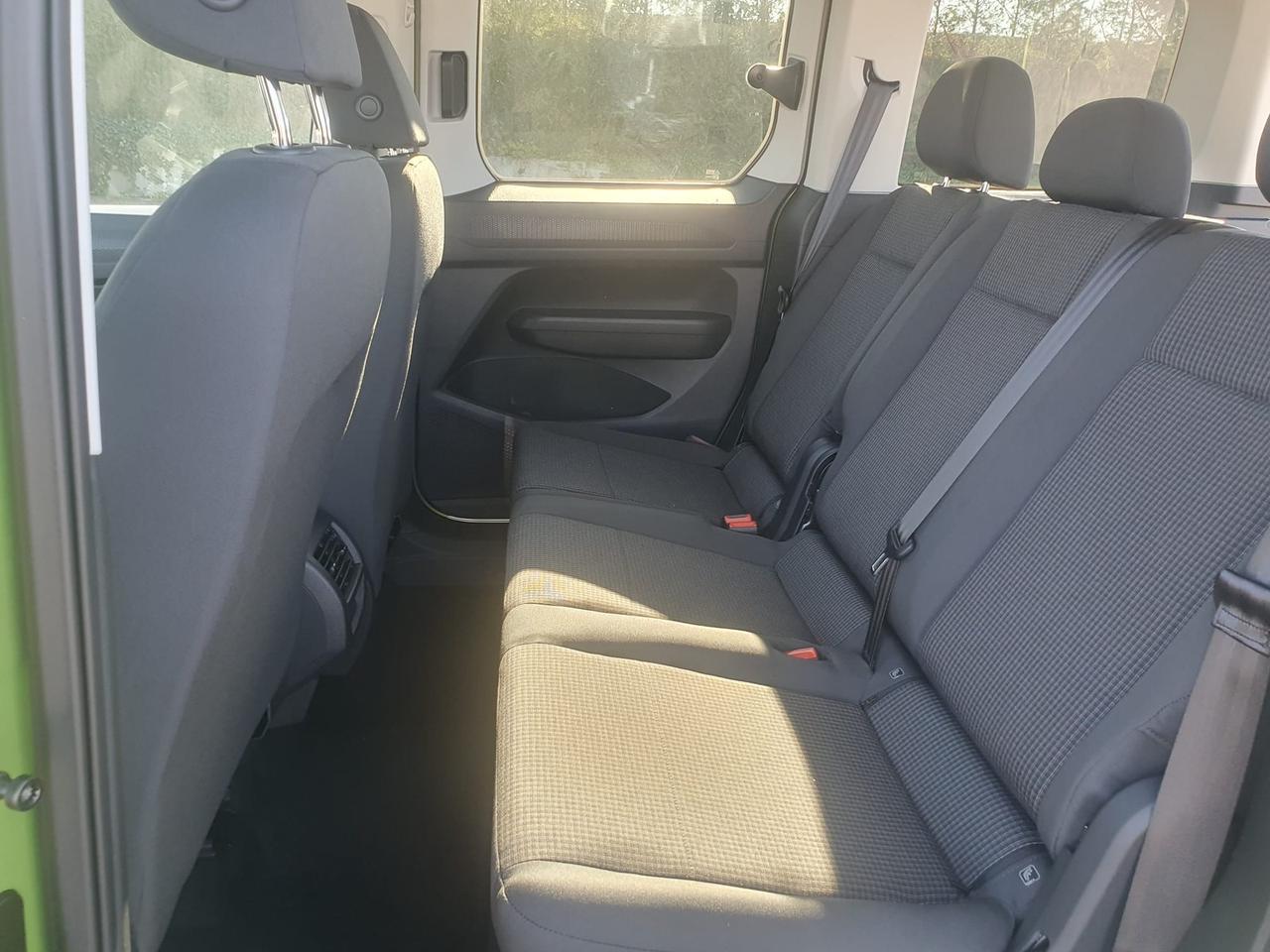 Volkswagen Caddy 1.5 phev 150cv space dsg