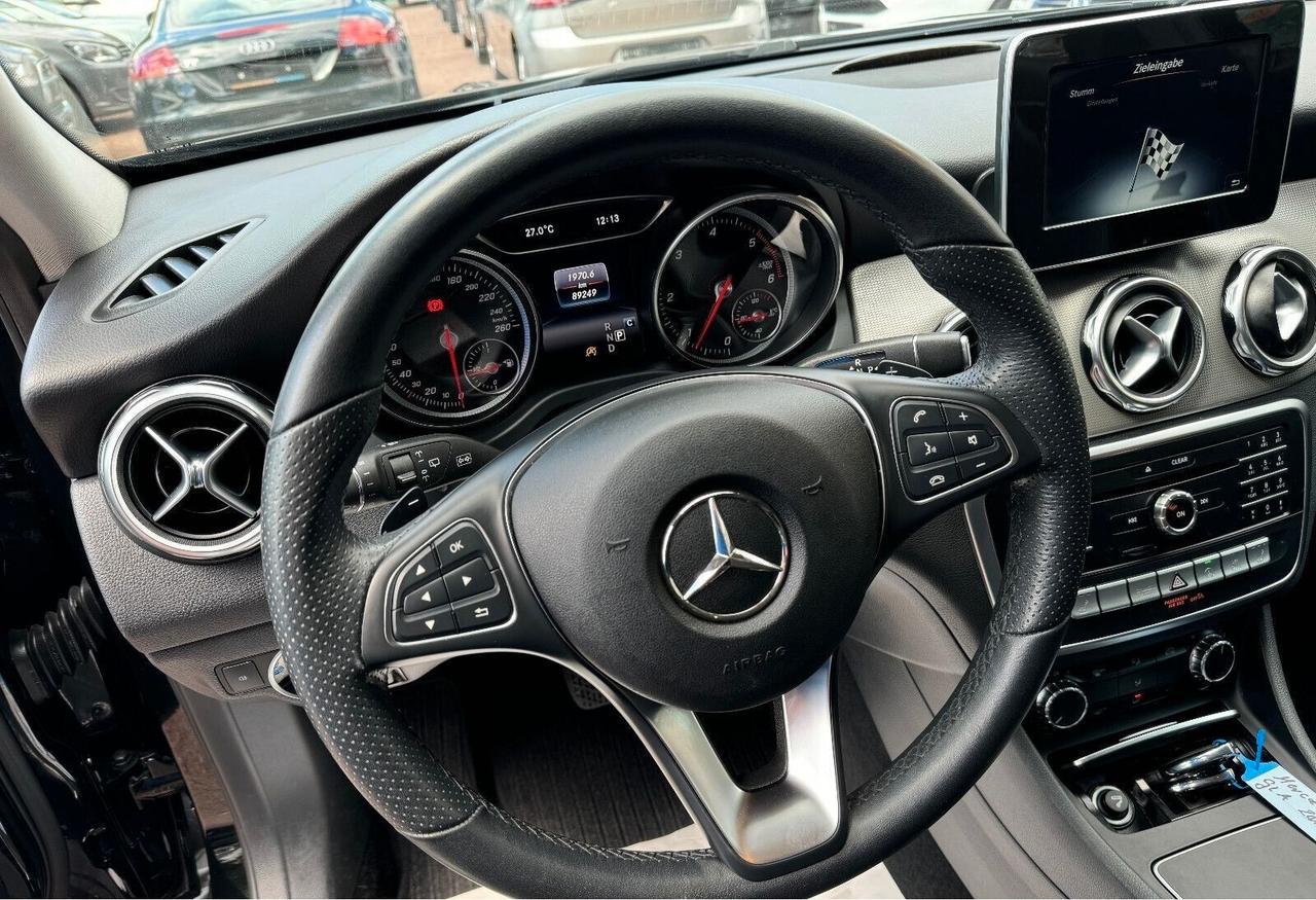 Mercedes-benz GLA 200 d Automatic Premium