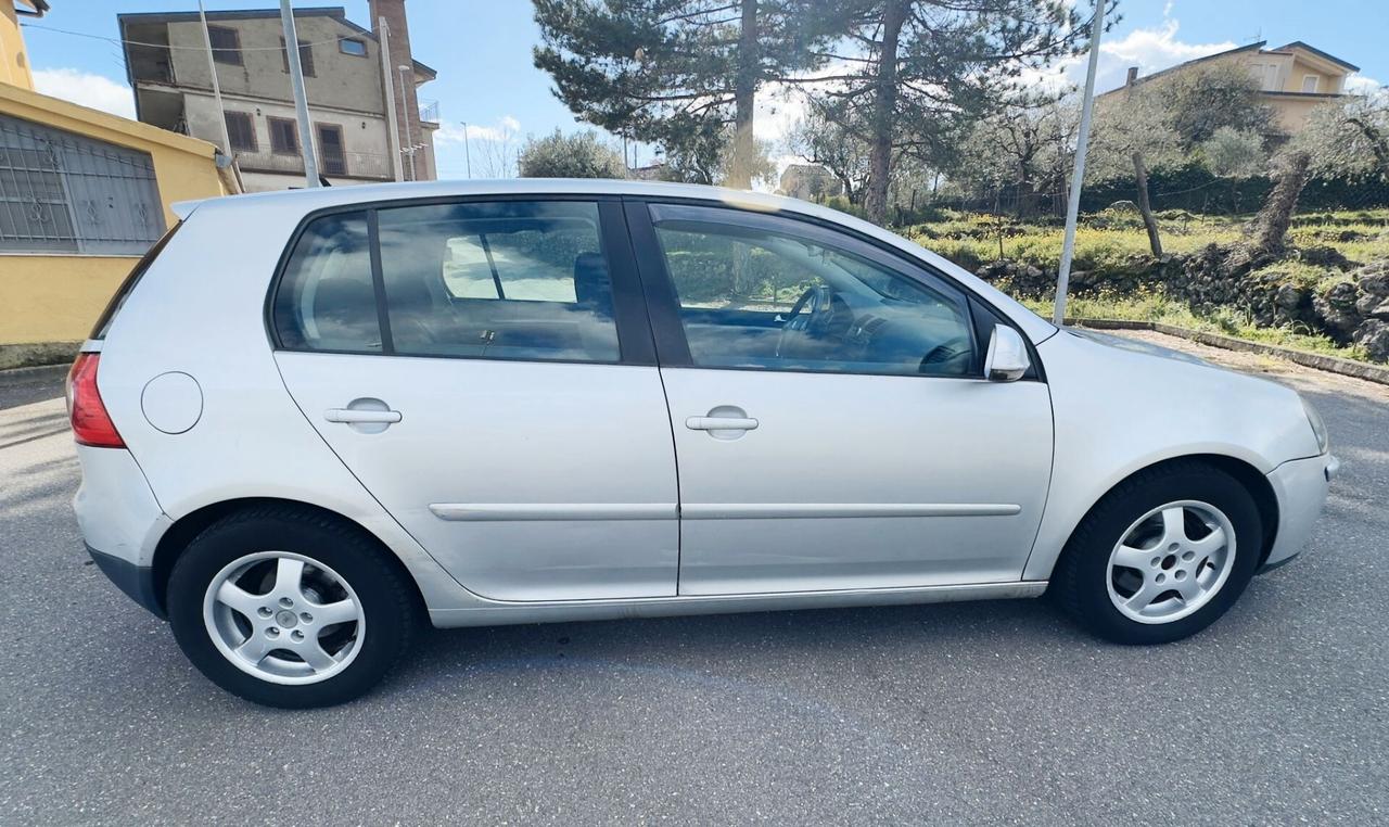 Volkswagen Golf 1.9 TDI 5p