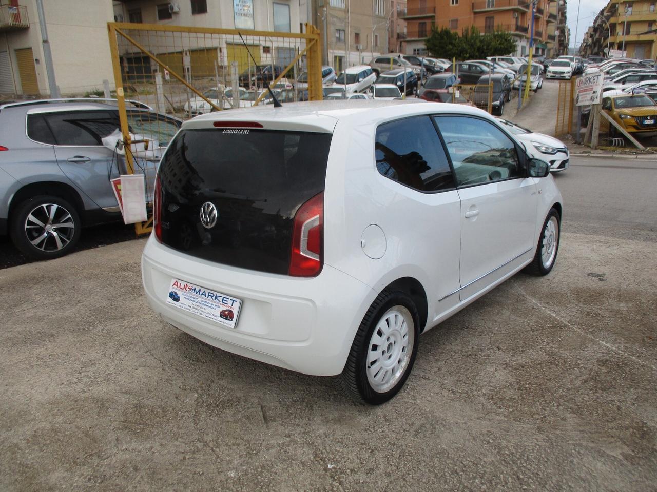 Volkswagen up! 1.0 75 CV MOLTO BELLA
