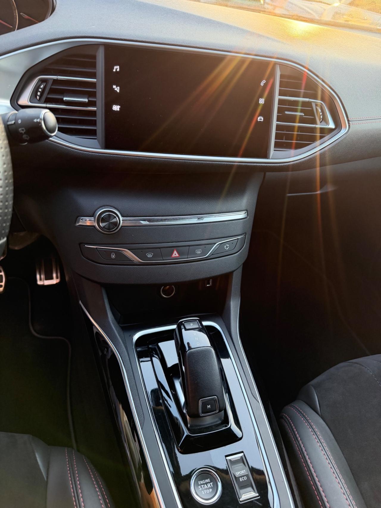 Peugeot 308 PureTech Turbo 130 S&S EAT8 SW GT